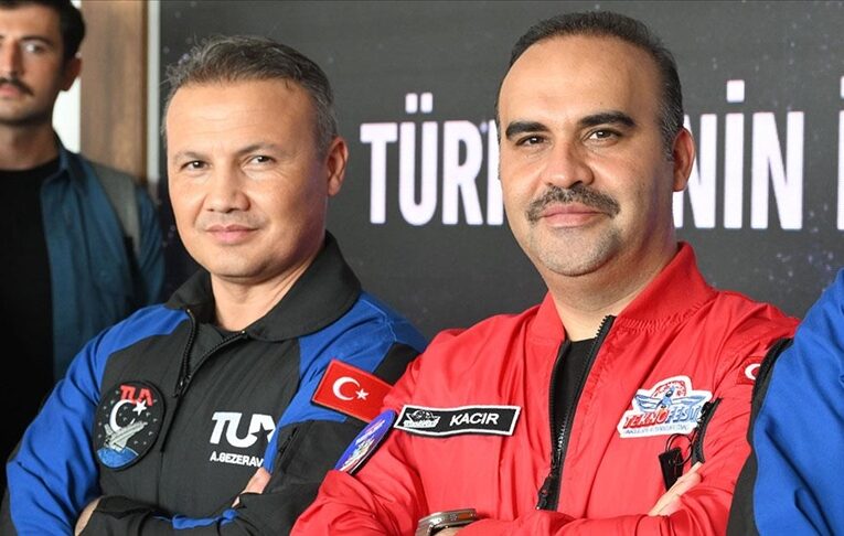 Bakan Kacır, Türkiye’nin ilk astronotu Gezeravcı’nın uzaya gönderiliş tarihini açıkladı