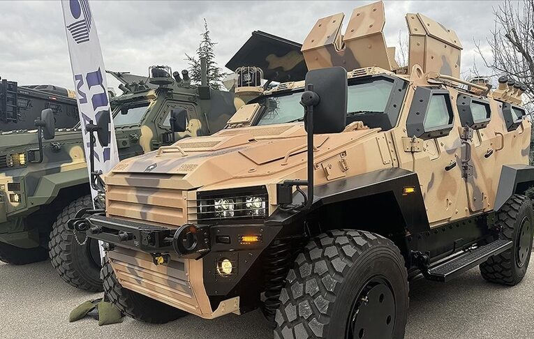 Türk zırhlısı YÖRÜK 4X4’ten dünkü dış satım başarısı