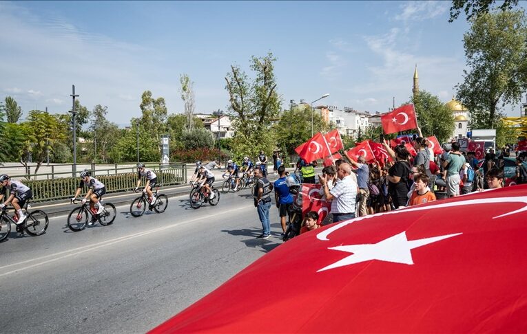 Türkiye Bisiklet Federasyonu Başkanı Müftüoğlu: Tour of Antalya önemli bir marka