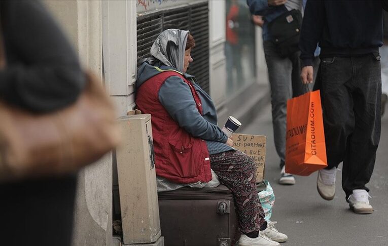 Almanya’da yoksul sayısı Kovid-19 salgınında 1 milyon arttı