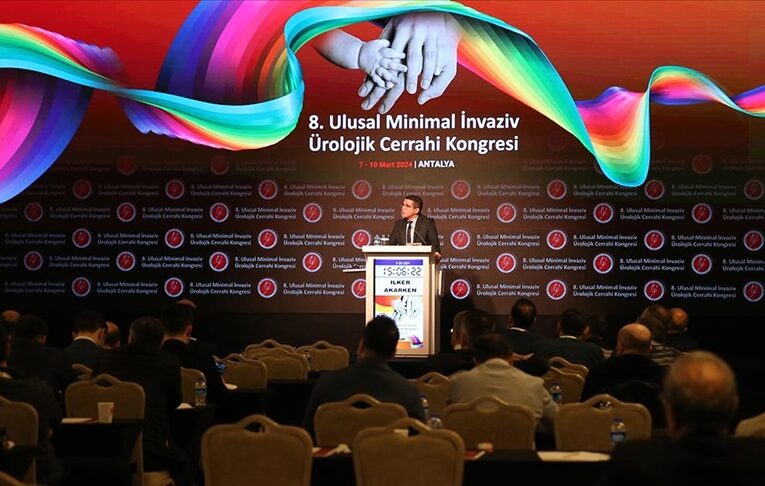 Antalya’da “8. Ulusal Minimal İnvaziv Ürolojik Cerrahi Kongresi” yapıldı