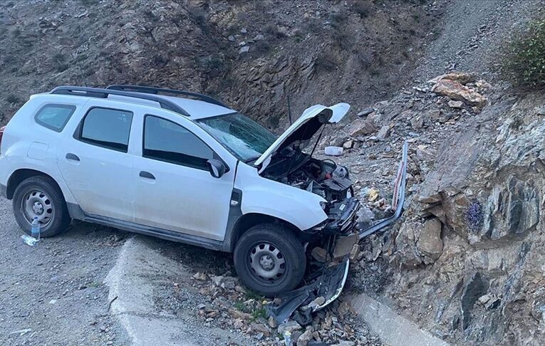 Artvin’de trafik kazasında bir gazeteci öldü, bir gazeteci yaralandı