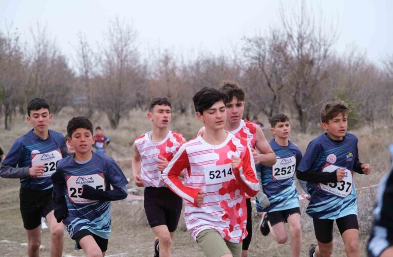 Atletizmi Geliştirme Projesi’nde ilk kademe yarışmaları Erzincan’da gerçekleştirildi