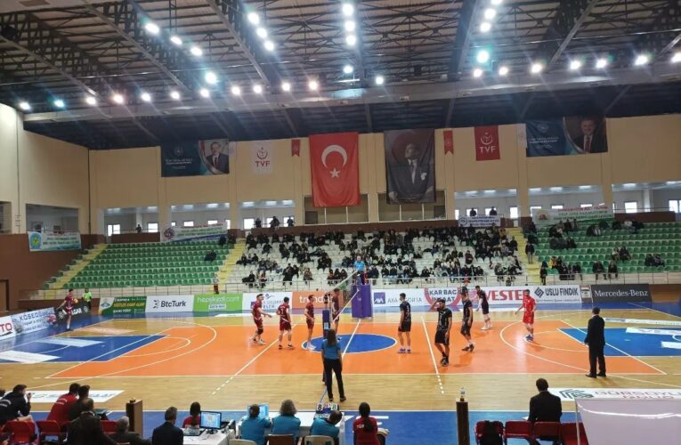 AXA Efeler Ligi: Akkuş Belediyespor: 3- Develi Belediyespor: 1