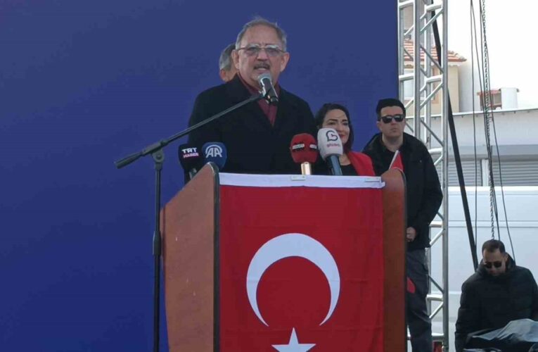 Bakan Özhaseki: “Depremzedelerin hiç endişesi olmasın”