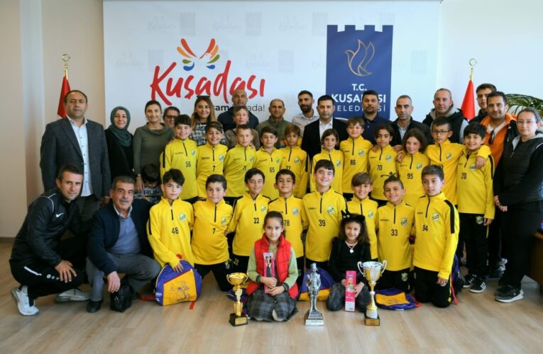 Başarılı sporcular Başkan Günel’le görüştü