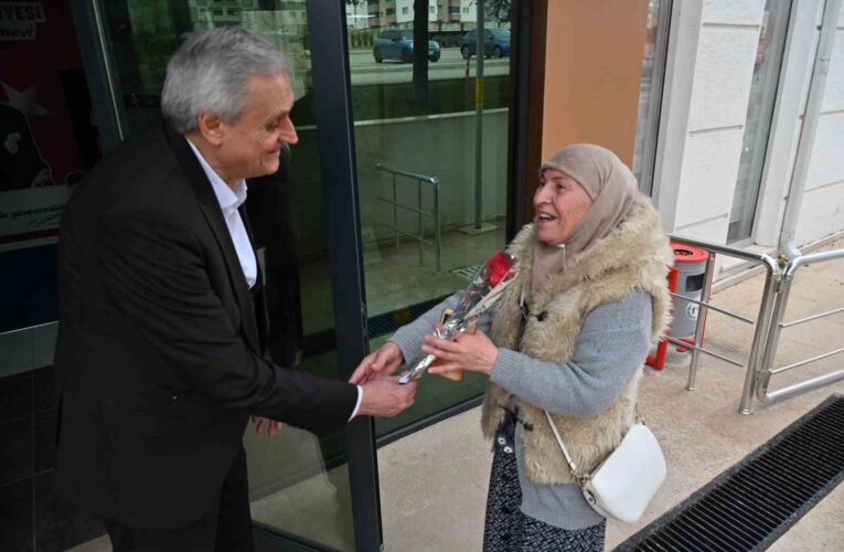 Başkan Bakkalcıoğlu’ndan annelere ve öğretmenlere kadınlar günü sürprizi