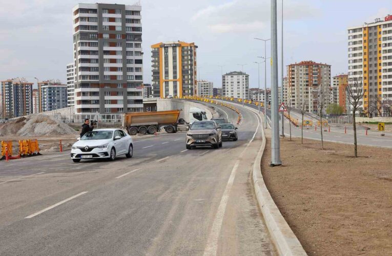 Başkan Büyükkılıç; 150 milyon TL’lik yolu TOGG ile deneyimledi