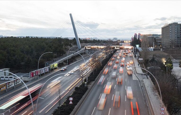 Başkentte bugün bazı yollar trafiğe kapatılacak