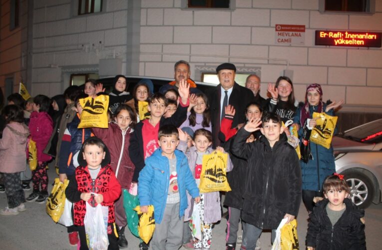 Bayburt’un asırlık geleneği ’on beşi’ çocuklar tarafından yaşatılmaya devam ediyor