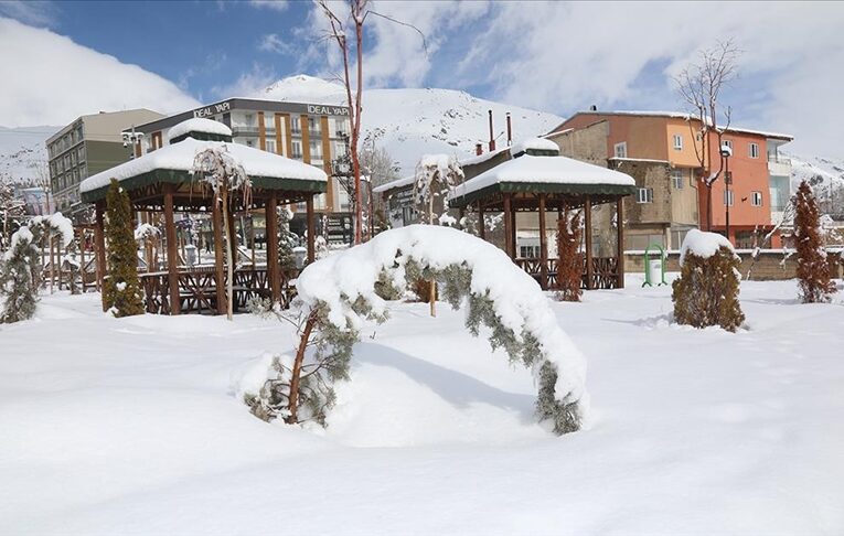 Beş ilde 517 yerleşim birimine ulaşım sağlanamıyor