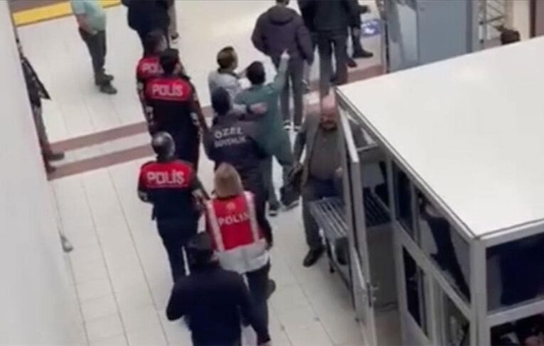 Büyükçekmece’de polis memurunu şehit eden sanığın yargılanmasına başlandı