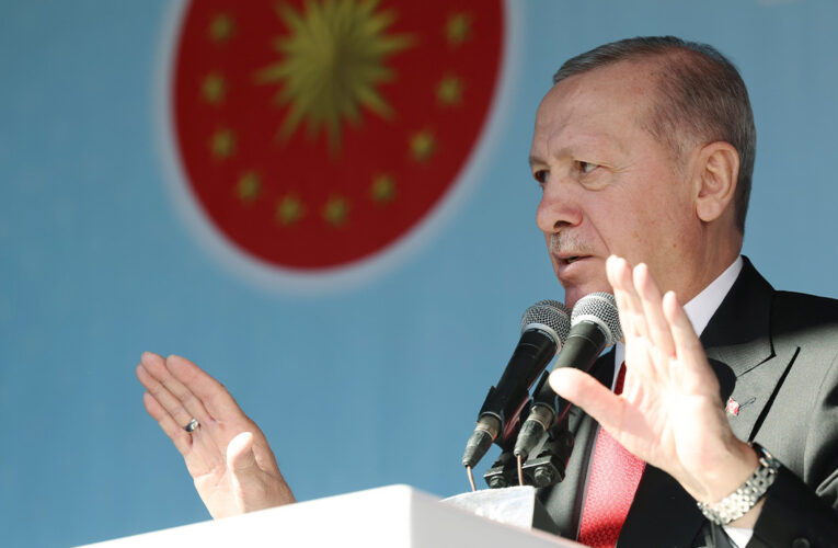 Cumhurbaşkanı Erdoğan: “Bizim siyaset geleneğimizde suçu millete atmak yoktur”