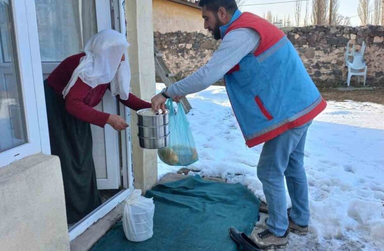 Diyadin’de iftar sofraları kapıya teslim