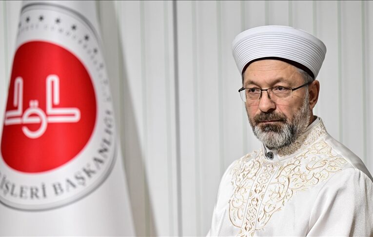 Diyanet İşleri Başkanı Erbaş:Müslümanların en temel sorunu parçalanmışlık