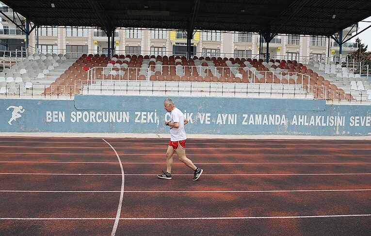 Edirne’de yarım asırdır koşan master milli atlet Avrupa Şampiyonası’nda zirveyi hedefliyor