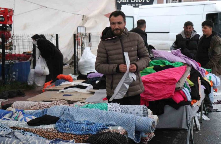 Fenomen pazarcı, esnaf arkadaşlarının desteğiyle hayalini gerçekleştirdi