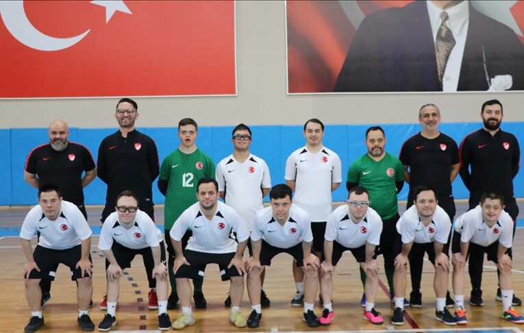 Futsalın özel sporcuları, “olimpiyat şampiyonluğu” kupasına talip