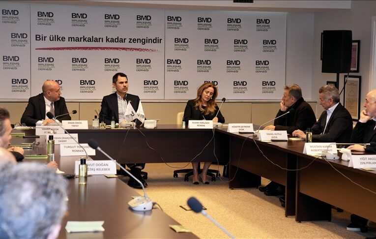 İBB Başkan adayı Kurum: Tarihi yarımadayı moda merkezi haline getireceğiz