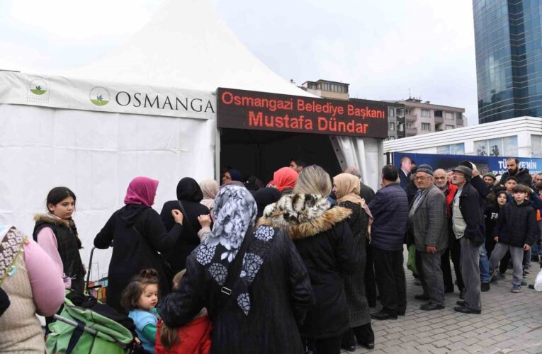 İftar yemekleri Başkan Dündar’dan