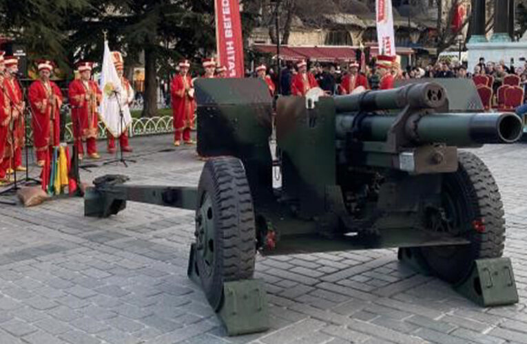 İlk iftar topu Sultanahmet’te patladı