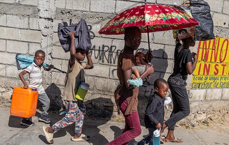 Kanada, Haiti’deki “savunmasız” vatandaşlarını tahliye ediyor