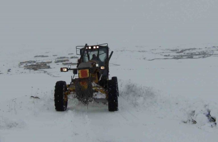 Kars’ta kar 47 köy yolunu ulaşıma kapadı