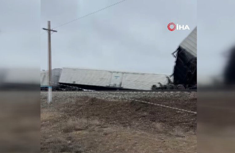 Kazakistan’da tren kazası: 8 vagon raydan çıktı