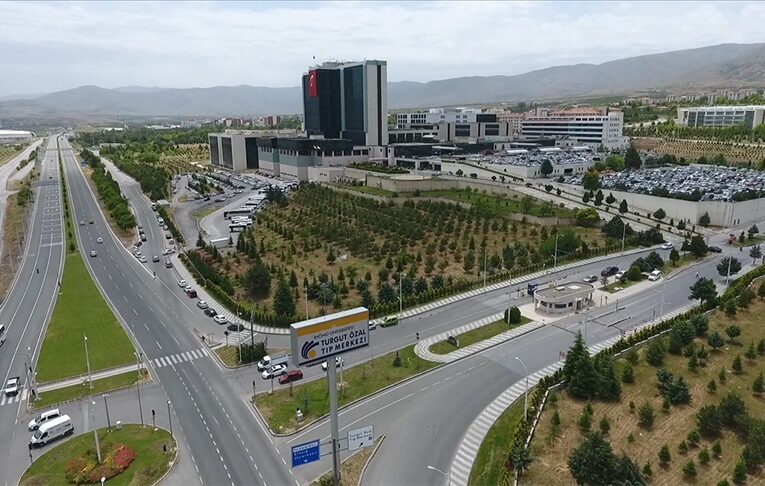 Malatya çapraz karaciğer nakillerinde “dalya” demeye hazırlanıyor