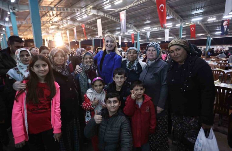 Merkezefendi’de binlerce kişi orucunu Sevindik Mahallesinde açtı