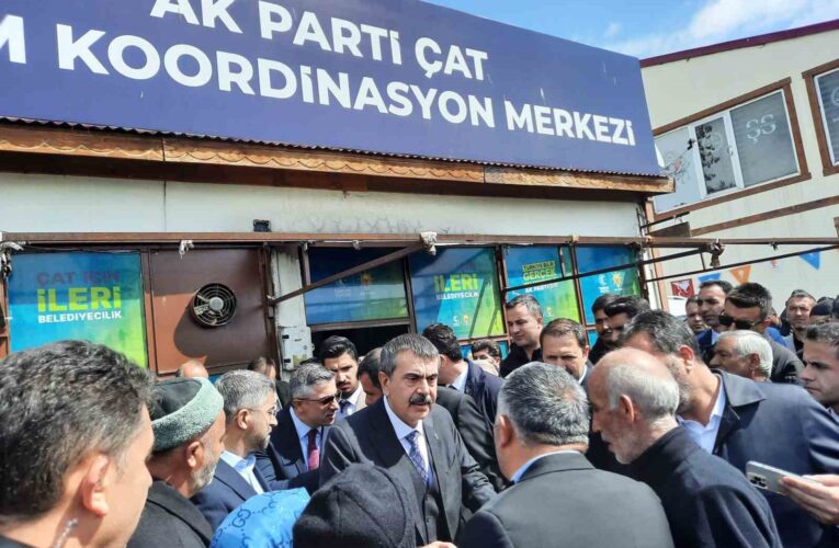 Milli Eğitim Bakanı Tekin, Çat’ta Cumhur İttifakı için destek istedi