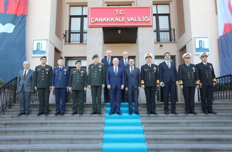 Milli Savunma Bakanı Yaşar Güler’den Çanakkale Valiliğine ziyaret