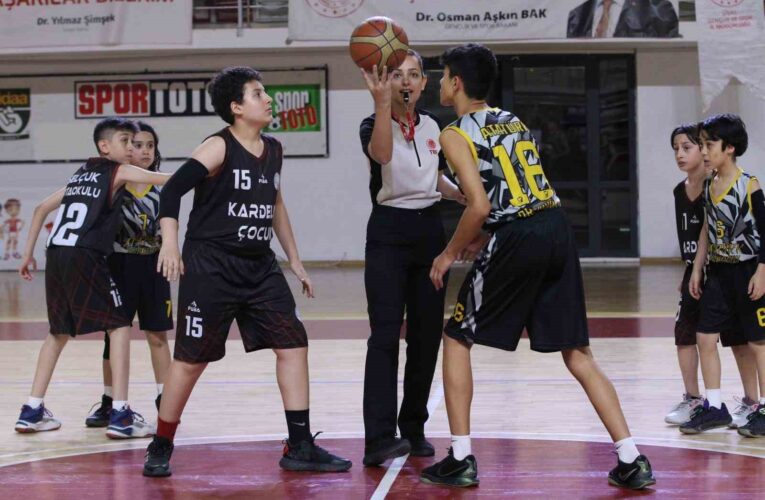 Okullararası basketbol grup maçları, Sivas’ta sürüyor