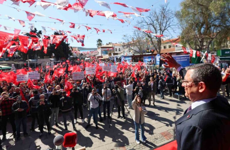 Özgür Özel mitingde atılan sloganı düzeltti: “Evladım o mesajı mı verdik?”