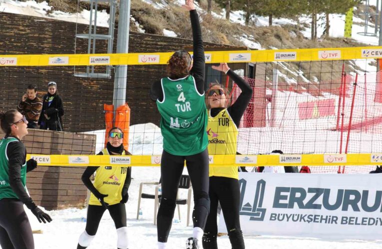 Palandöken’de kar voleybolu rüzgarı