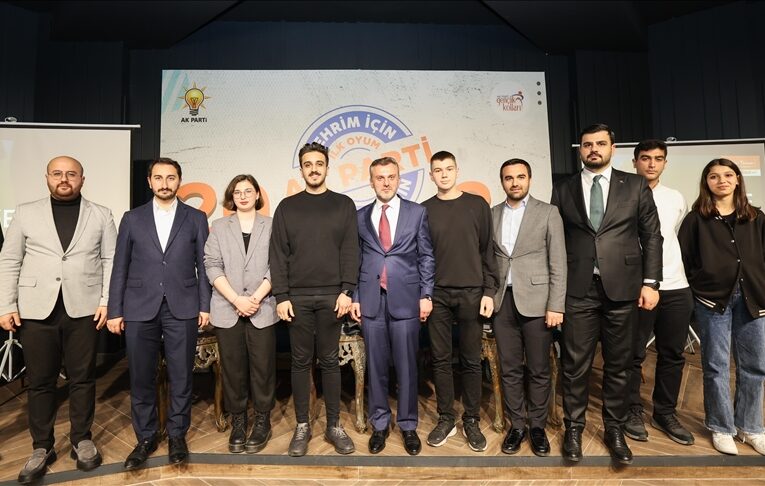 “Şehrim İçin İlk Oyum, Gençlik için AK Parti” programı İstanbul’da başladı