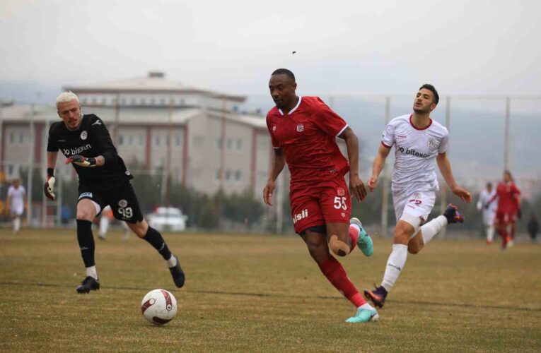 Sivasspor, hazırlık maçında Tokat Belediye Plevnespor’u 6-1 yendi