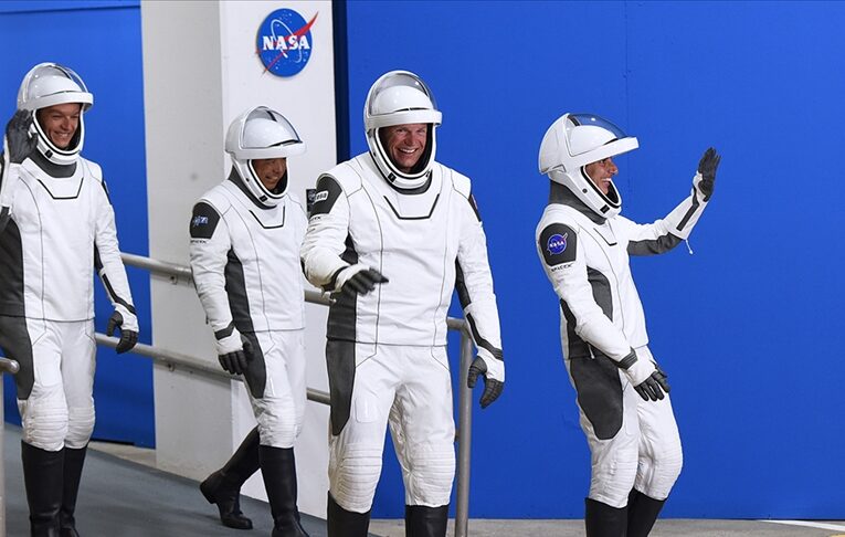 Space X’in Crew-7 misyonu kapsamında uzaya gönderdiği 4 astronot dünyaya döndü