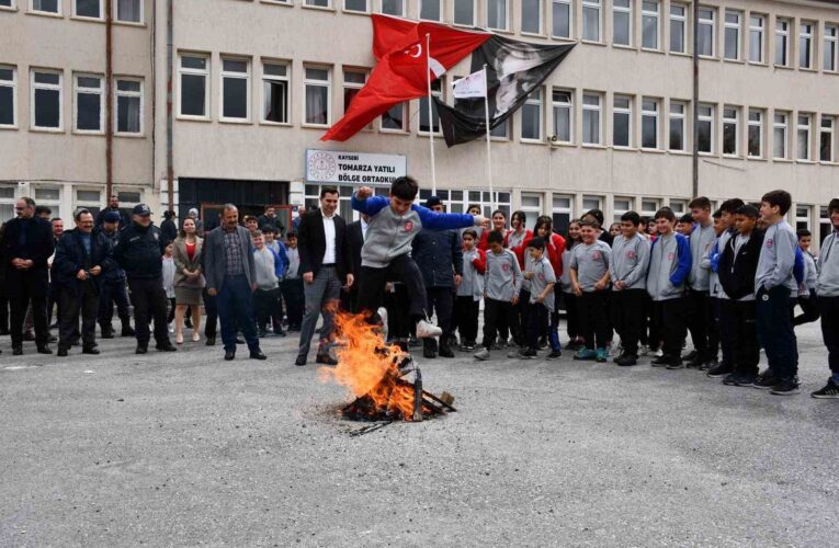 Tomarza’da Nevruz coşku ile kutlandı