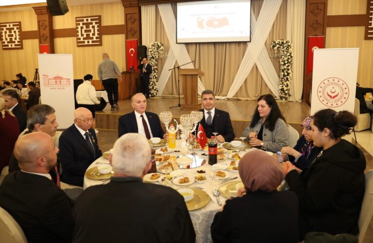 Vali Aslan, şehit akınları ve gazilerle iftar yaptı