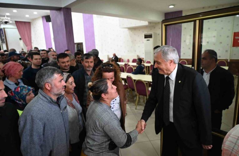 Başkan Bakkalcıoğlu Belediye personeli ile bayramlaştı