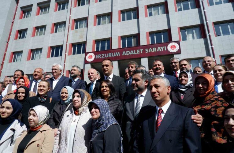 Başkanlar mazbatalarını aldı