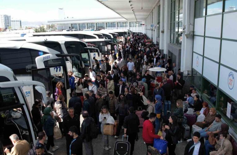 Başkentteki otogar yoğunluğu havadan görüntülendi