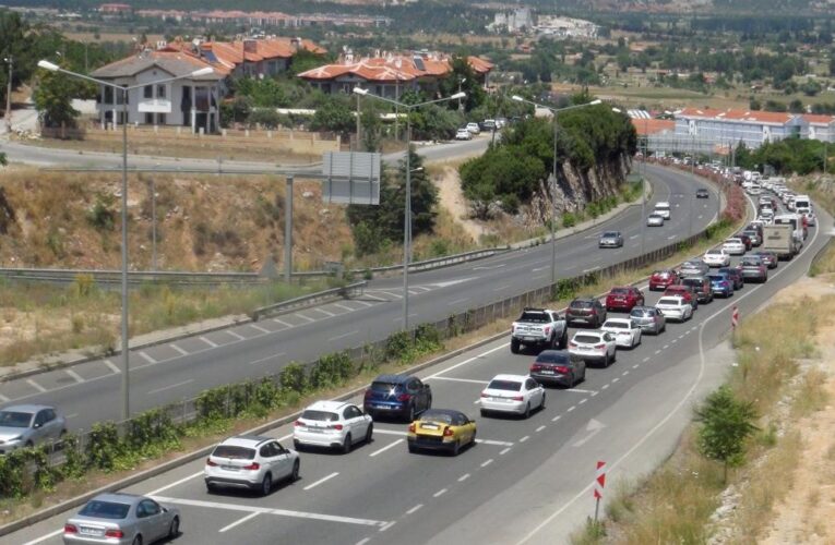 Bayram trafiği öncesi psikolog tavsiyesi: Yeterince uyuyun, öfkenizi kontrol edin