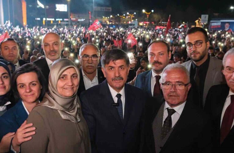 Erzincan Belediye Başkanlığını Cumhur İttifakı adayı Aksun kazandı