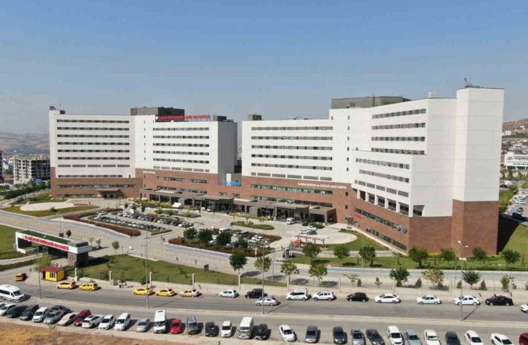 Fethi Sekin Şehir Hastanesinde 4 branşta klinik başvurular kabul edildi