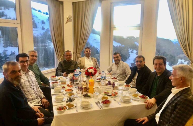 İhlas çalışanları iftar yemeğinde buluştu