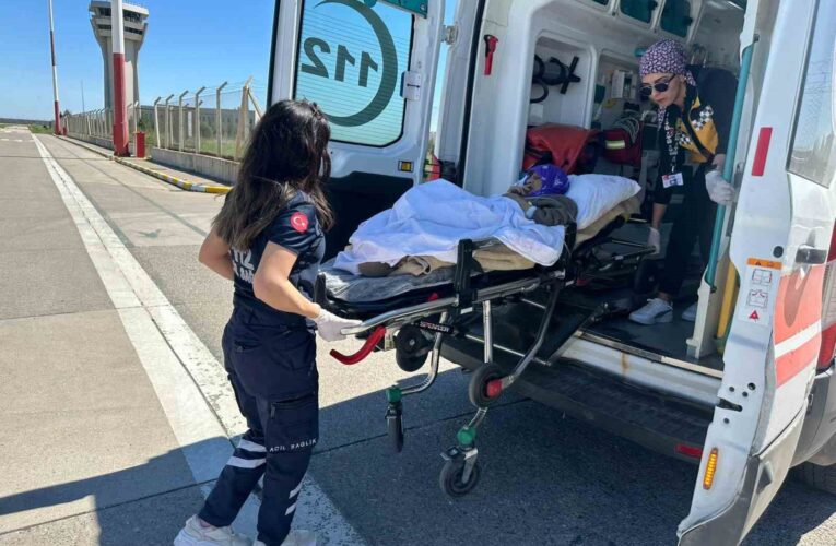 Şırnak’ta 91 yaşındaki hasta, ambulans helikopter ile Diyarbakır’a sevk edildi