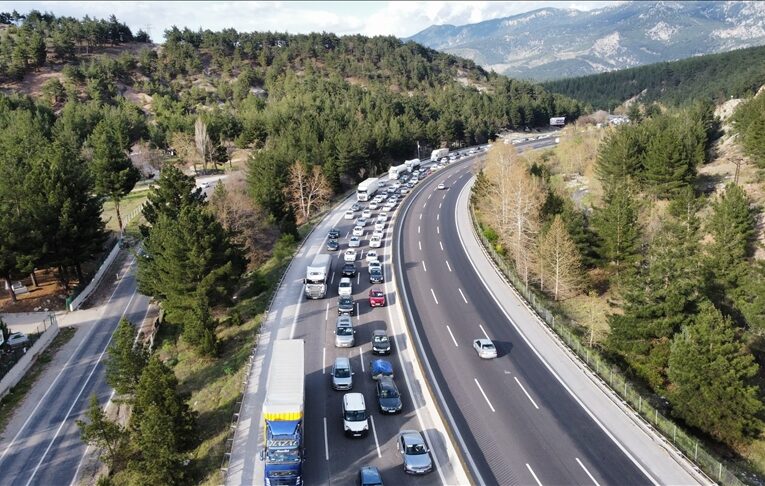 TESK ve TŞOF’tan uyarı: Uykusuz ve yorgun araç kullanmayın