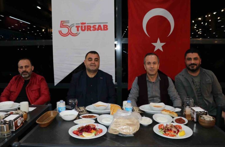 TÜRSAB acentelerle iftarda buluştu